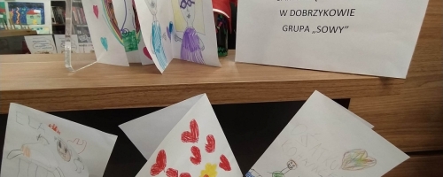 Prace dzieci z Przedszkola w Dobrzykowie z okazji Dnia Babci i Dziadka